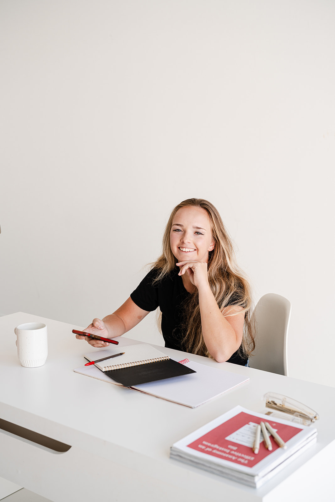 How to Manage Marketing Your Interior Design Business While You're on Vacation